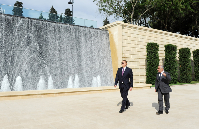 Президент Азербайджана ознакомился с условиями, созданными в Нагорном парке после реконструкции  (ФОТО) (версия 2)