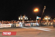 Умопомрачительные трюки мотоциклистов в вечернем Баку - Red Bull X Fighters Jams (фото)