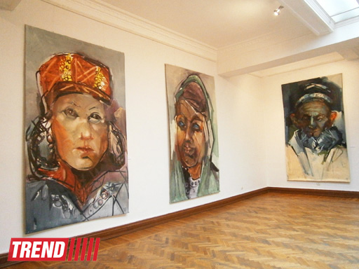 В Баку открылась выставка немецкой художницы Инги Шмидт (фото)