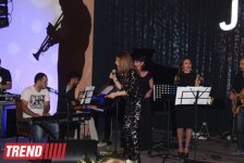 На сцене Бакинского джаз-центра состоялся сольный концерт Самиры (фотосессия)
