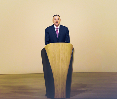 Президент Ильхам Алиев: Живущие в Азербайджане представители всех религий и наций живут как одна семья (версия 2) (ФОТО)