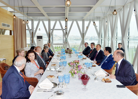 Azerbaijani President hosts working dinner in honor of high-level participants of World Forum on Intercultural Dialogue