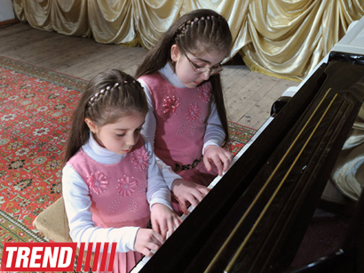 В Баку в детской музыкальной школе имени М.Магомаева состоялся итоговый концерт