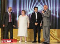 В Баку состоялась церемония награждения деятелей культуры и искусства, телевидения и СМИ (фото)