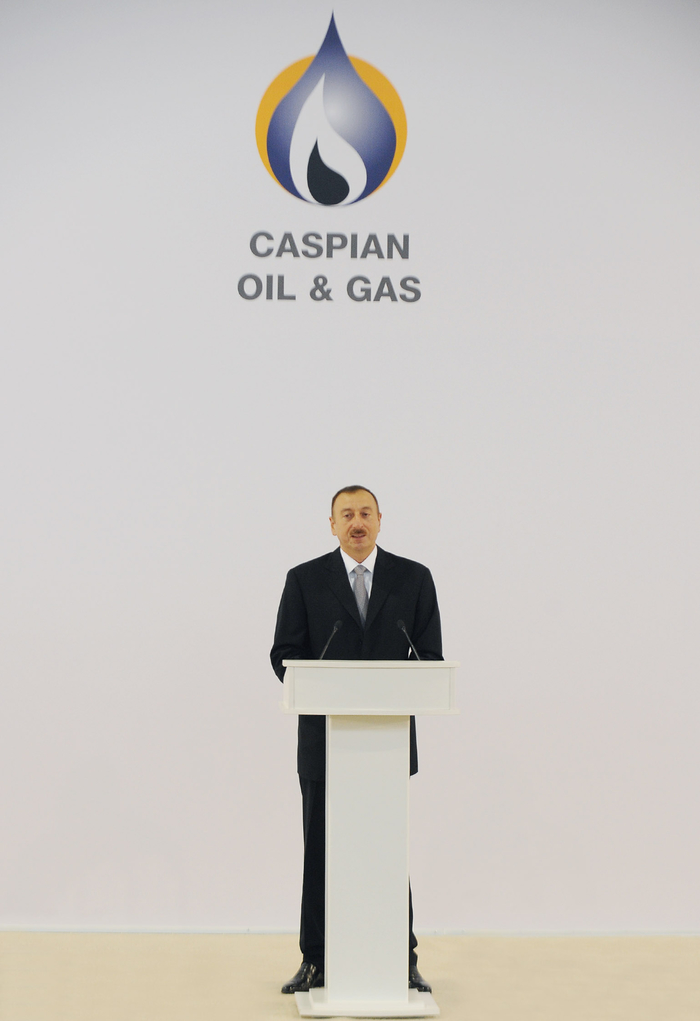 Президент Ильхам Алиев: Азербайджан успешно выполнил все основные задачи в сфере энергетики (версия 3) (ФОТО)