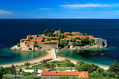 Азербайджанская туркомпания предлагает эксклюзивный отдых на курорте Святой Стефан