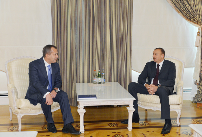 Президент Азербайджана принял секретаря Совета нацбезопасности и обороны Украины