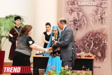 В Азербайджане работникам культуры и туризма впервые вручены почетные нагрудные знаки (фото)