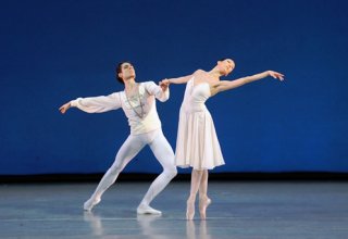 Азербайджанский танцор с успехом выступил в Вашингтоне в балете "Лебединое озеро"