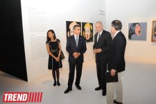 В Центре Гейдара Алиева открылась выставка работ известного американского художника Энди Уорхола (ФОТО)