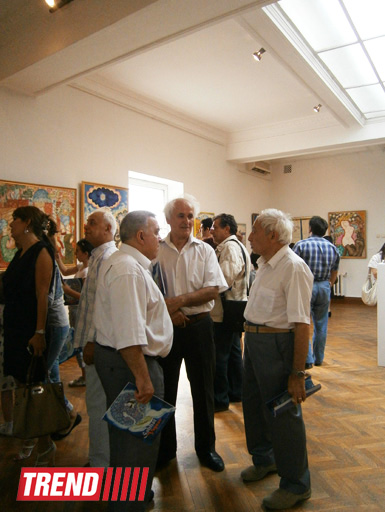 "Симфония цвета и идей" - в Баку открылась выставка Саххата Вейсова (фото)
