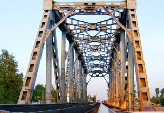 Ukraine completing railway bridge construction in Turkmenistan
