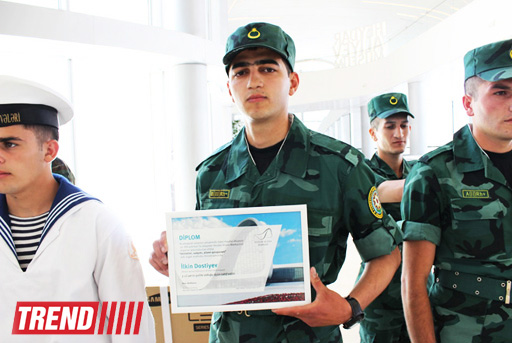 Центр Гейдара Алиева наградил победителей конкурса солдатского письма на тему "Защищаю свое государство, свой народ и семью" (ФОТО)