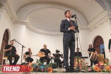 В Баку состоялся концерт Мустафы Йылдыздогана  "Мост души между Карабахом и Анадолу" (фото) - Gallery Thumbnail
