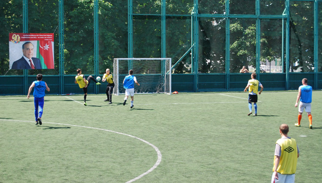 Azərbaycan və Ukraynanın idman jurnalistləri arasında mini-futbol üzrə beynəlxalq turnir keçirilib (FOTO)