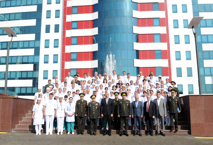 Президент Азербайджана принял участие в открытии второго лечебного корпуса Главного клинического госпиталя Вооруженных сил (ФОТО)
