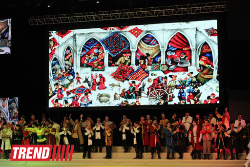 В Баку состоялся праздничный вечер, посвященный 140-летию создания азербайджанского театра (фото)