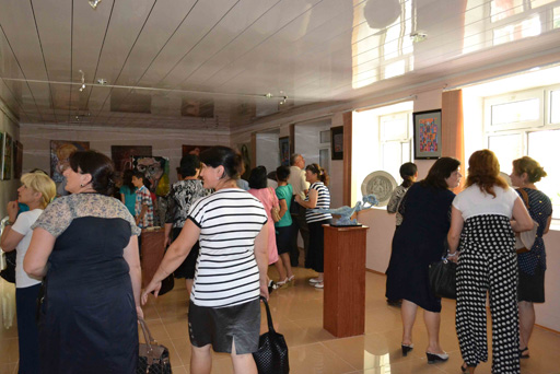 В Гахе состоялось открытие выставки в рамках "Azerbaijan Art Festival-2013" (фото)