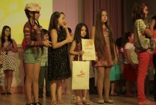 5-летняя Сельджан из Азербайджана добилась успеха  на Golden Sparkles (фото)
