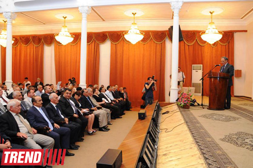 В Баку открылся VI съезд журналистов Азербайджана (ФОТО)