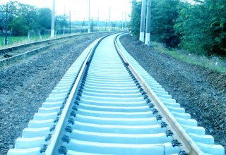 В I полугодии Азербайджан реконструировал более 80 км железных дорог