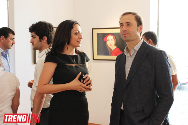 В Баку открылась выставка Наргиз Бабаевой "Вдохновение": "На холсте можно остановить время" (фотосессия)