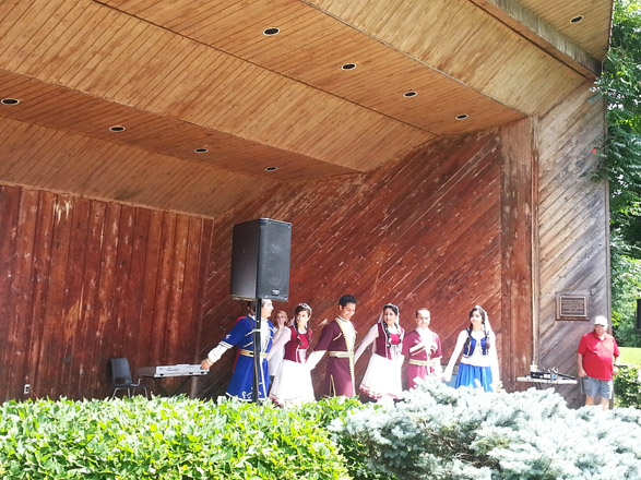 Kanadada Azərbaycan musiqisi və rəqsi konserti keçirilib (FOTO)