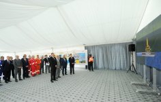 Azerbaijani President inspects construction and installation work at "West Chirag" platform (PHOTO)