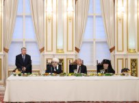 Президент Ильхам Алиев принял участие в церемонии ифтар по случаю священного месяца Рамазан (ФОТО)