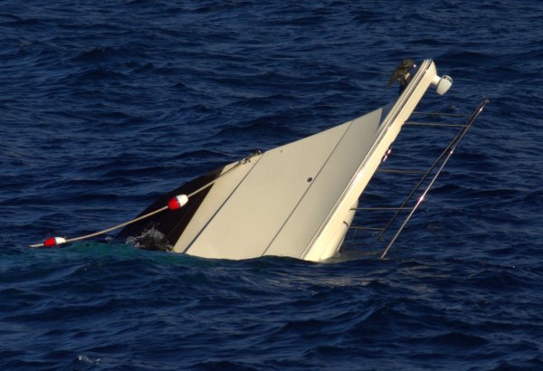 Ship with Syrian illegal immigrants sinks off Turkish coast