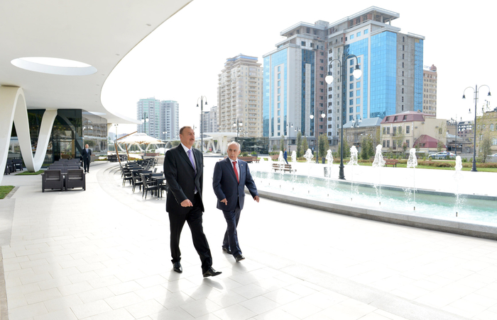 Президент Азербайджана принял участие в открытии подземной автостоянки, построенной в центре Баку (ФОТО)
