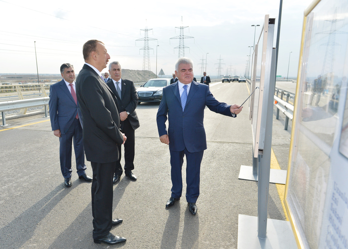 Azerbaijani President attends opening of highway to Qala residential area (PHOTO)