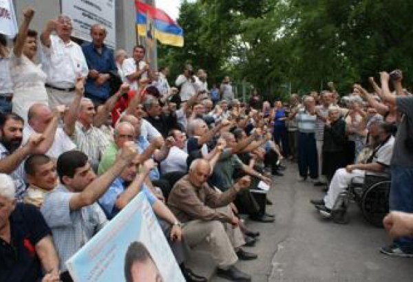 Yerevanda Ermənistanın Gömrük İttifaqına daxil olmasına qarşı yürüş başlayıb