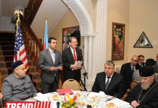 U.S. ambassador to Azerbaijan hosts Iftar dinner (PHOTO)