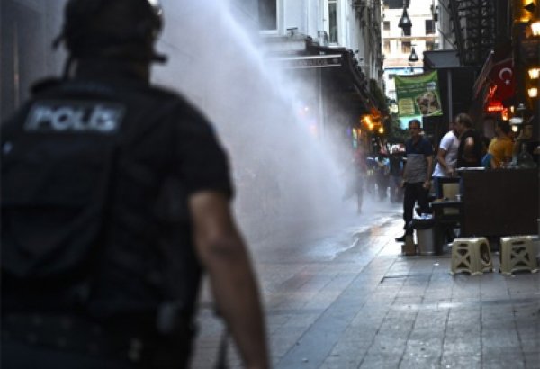 Türkiyədə polis və yürüş iştirakçıları arasında toqquşmalar başlayıb