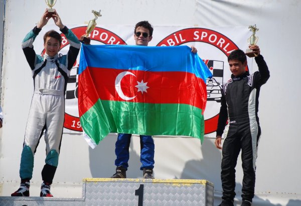 Азербайджанский пилот признан одним из лучших автоспортсменов Турции (ФОТО)