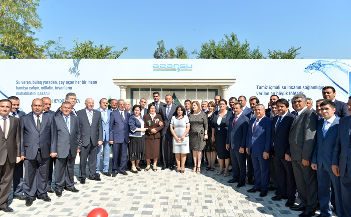 Prezident İlham Əliyev: Azərbaycan artıq dünya miqyasında güclü dövlət kimi tanınır (FOTO)