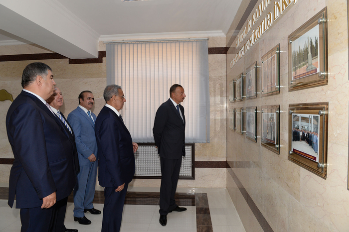 Президент Азербайджана ознакомился с новым зданием  исполнительной власти Кюрдамирского района (ФОТО)