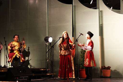 Macarıstanda beynəlxalq mahnı və rəqs festivalı “Qarabağ” ansamblının uğurlu çıxışları ilə yadda qalıb (FOTO)