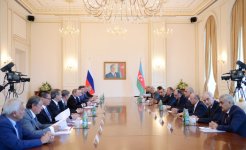 Azerbaijani and Russian presidents have expanded meeting (PHOTO)