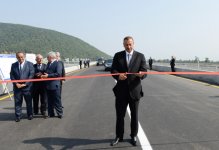 Президент Азербайджана принял участие в открытии участка реконструируемой автодороги Шеки-Гах-Загатала (ФОТО)