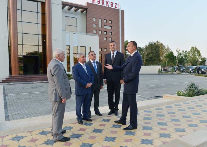 Azərbaycan Prezidenti Ağcabədidə Gənclər Mərkəzinin açılışında iştirak edib (FOTO)