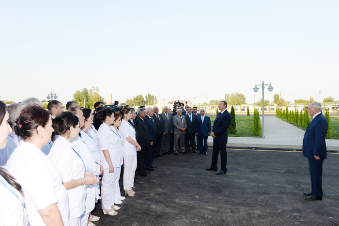 Ильхам Алиев: В большинстве районных центров и городов Азербайджана уже предоставляются квалифицированные медицинские услуги (ФОТО)