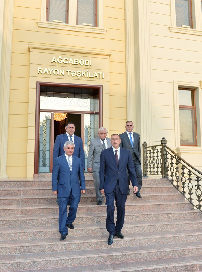 Ильхам Алиев принял участие в открытии нового здания Агджебединской районной организации партии «Ени Азербайджан» (ФОТО)