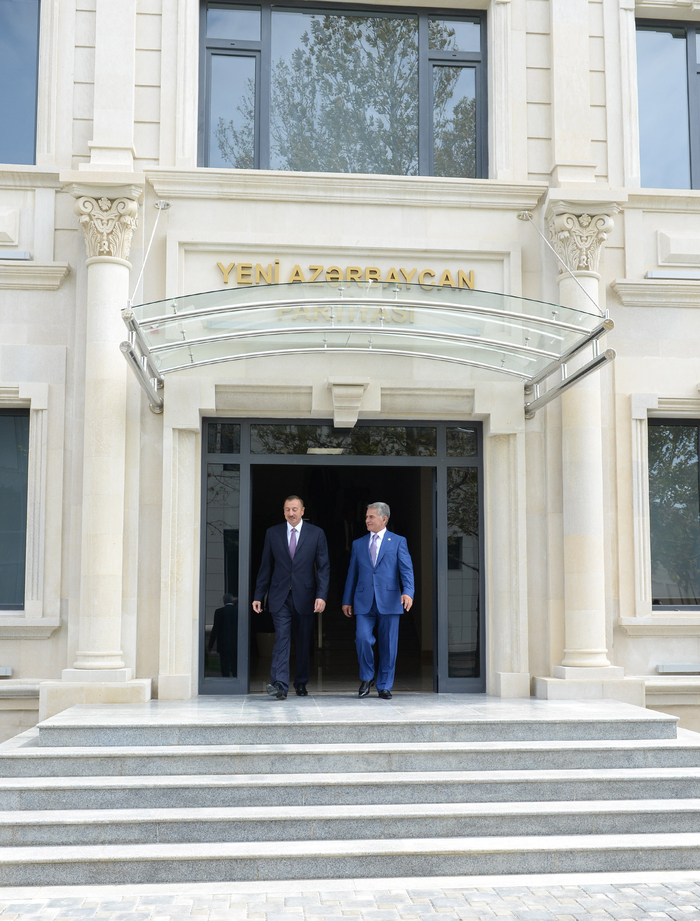В Билясуваре открыто новое здание районной организации партии "Ени Азербайджан" (ФОТО)