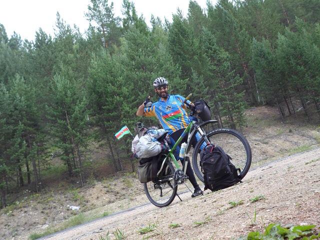 Рамиль Зиядов находится на пути к Пекину - велопробег "Я горжусь тем, что я азербайджанец" (фото)