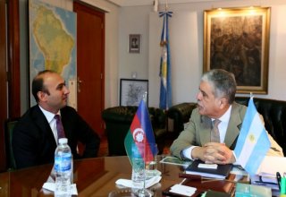 Argentina, Azerbaijan discuss cooperation in ICT and space communications