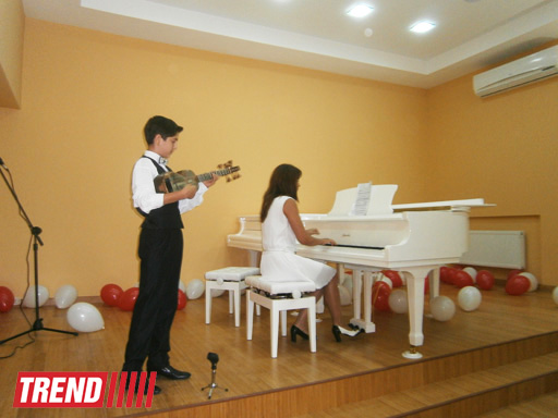 В Баку состоится вечер классической музыки с участием молодых пианистов