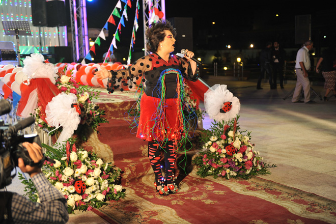 Эльза Сейидджахан выступила с концертом  "Божья коровка" (фотосессия)