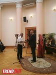В Азербайджане театральным деятелям вручены почетные нагрудные знаки (ФОТО)